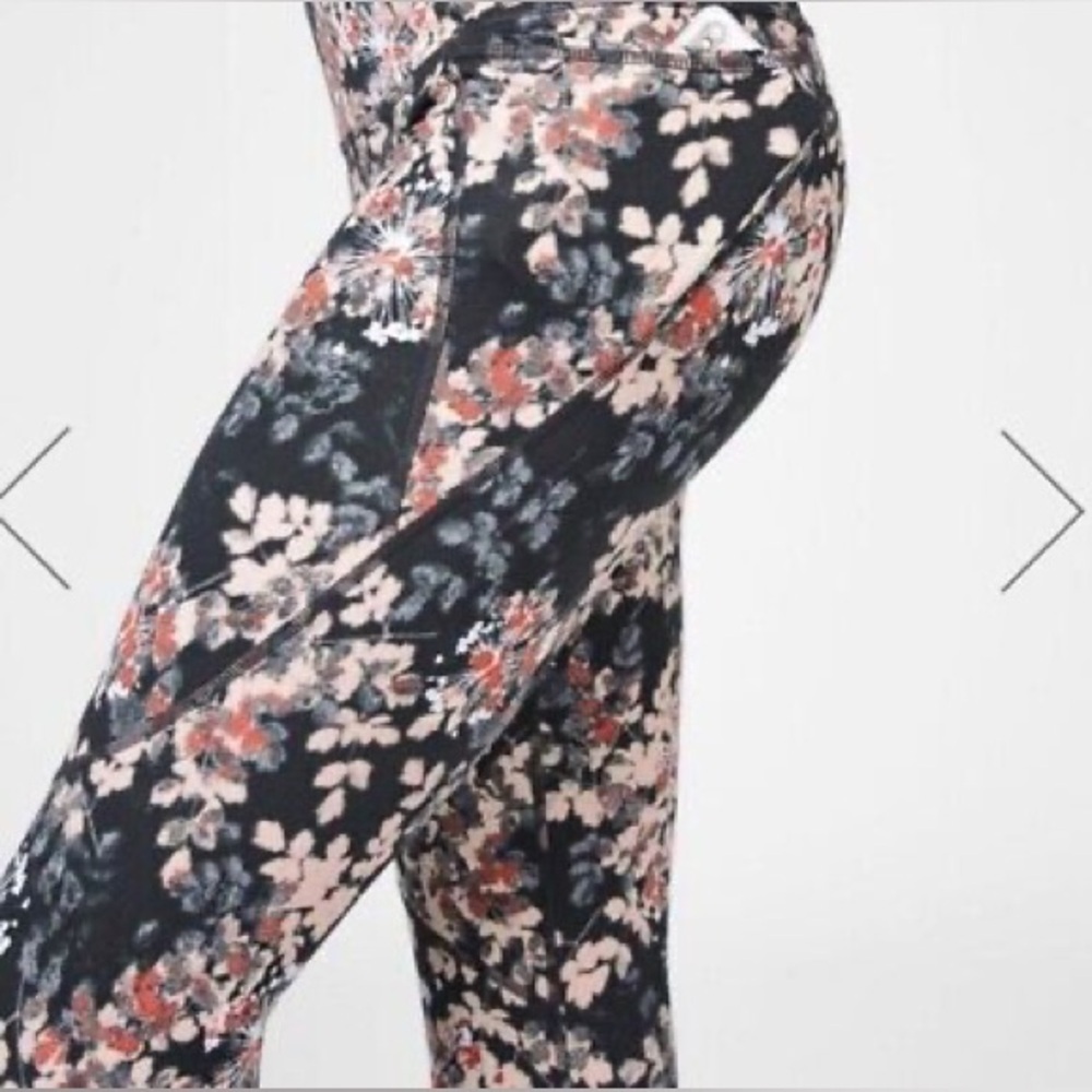 Sweaty Betty The Power 7/8 Length Leggings Tights Size XS Sporty Athletic Floral